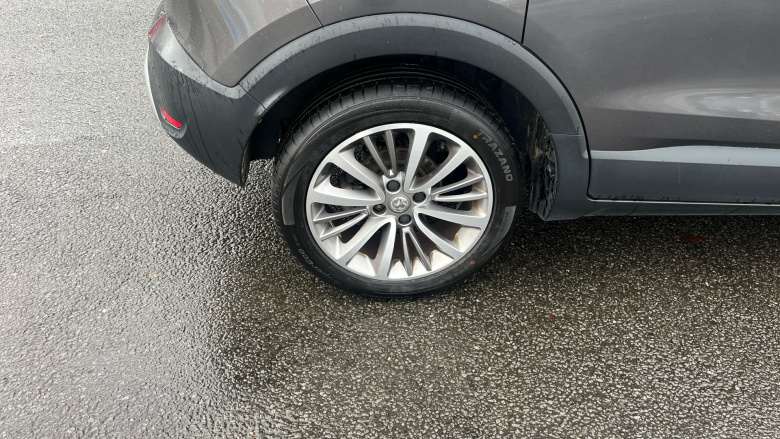 Vauxhall Crossland X 1.2T [110] SRi Nav 5dr [6 Spd] [S/S] Petrol Hatchback